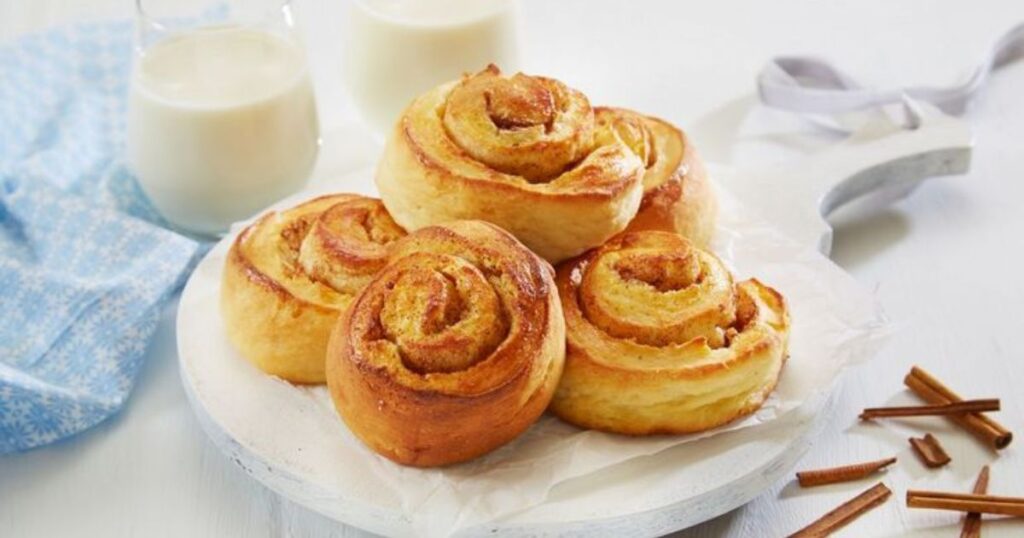 cinnamon-roll-variations